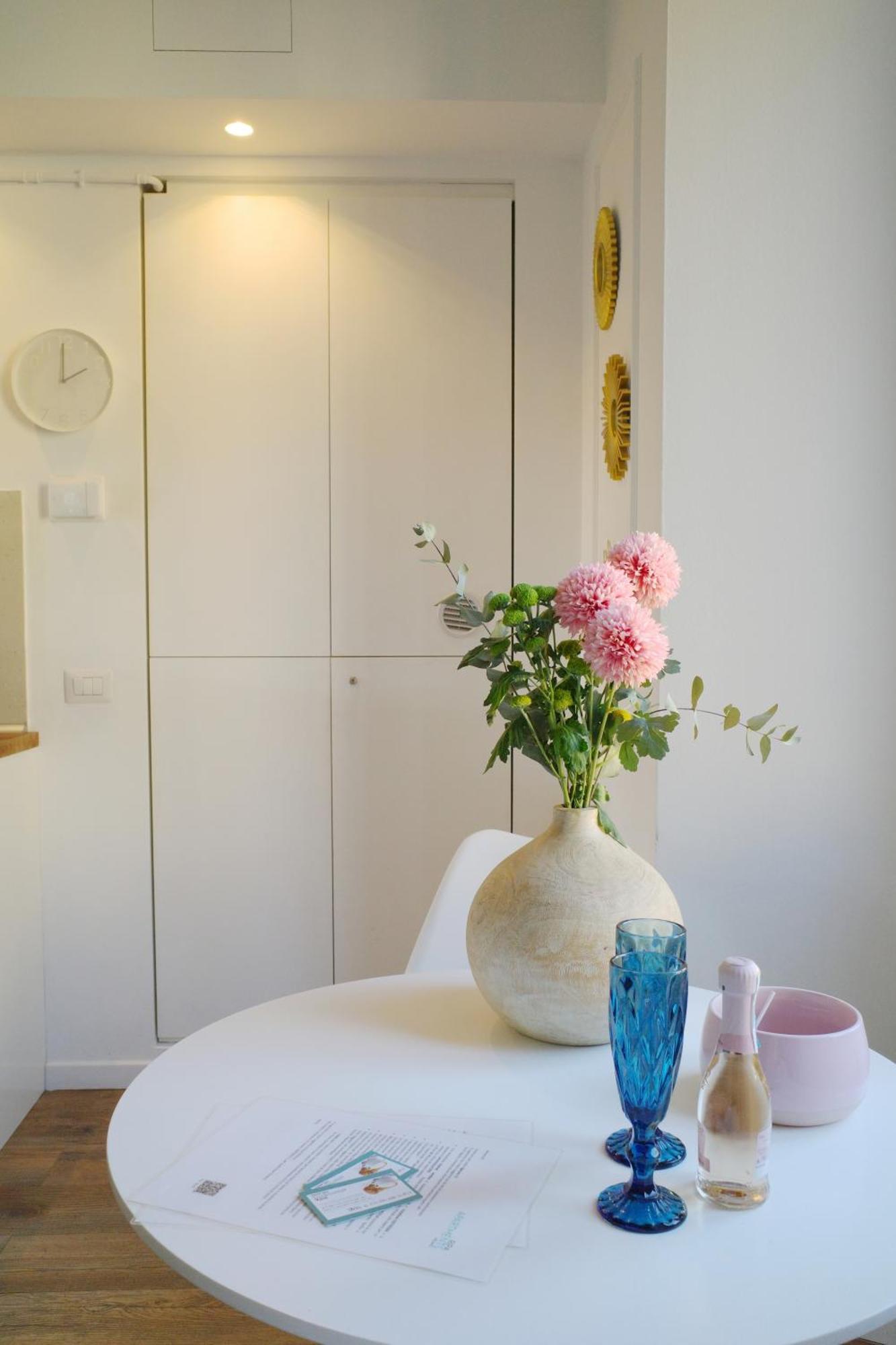 Ripa Apartments Milano - Via Vigevano Navigli エクステリア 写真